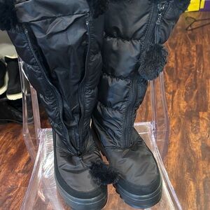 Pajar Black Winter Boots with Pom Poms